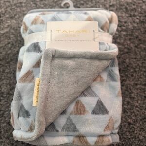 Tahari Baby Soft Plush Blanket